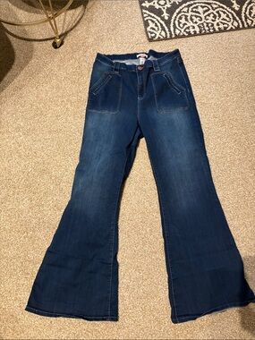 Women’s Dark Blue Flared Jeans